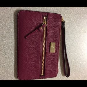 Kate Spade Wristlet- New without Tags. $15